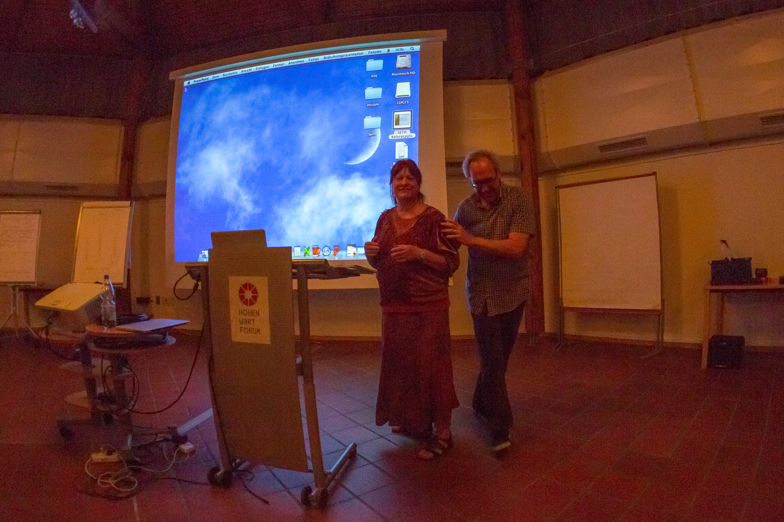 20151024212829 RD100874