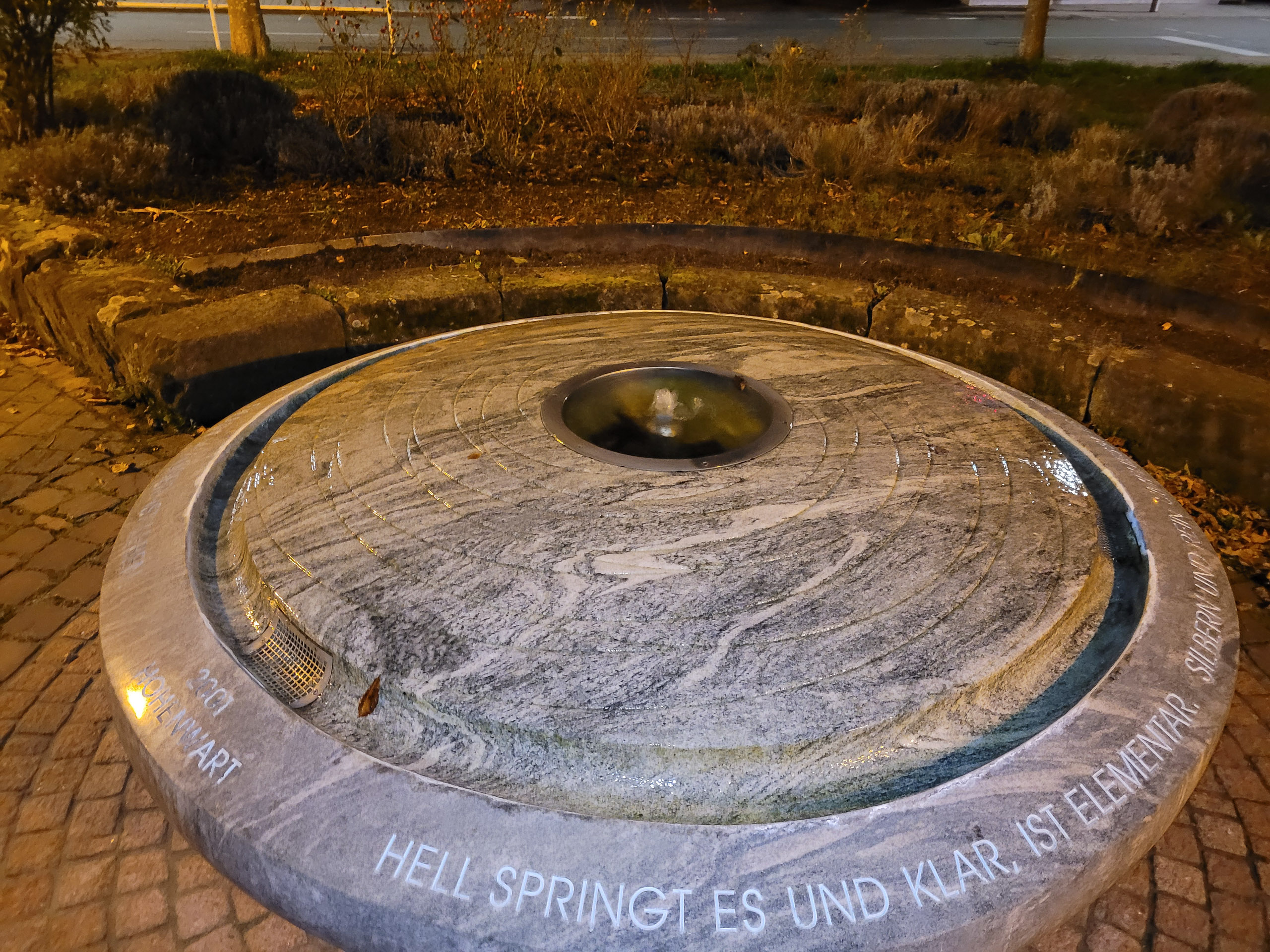 20221028191909 20221028 191909