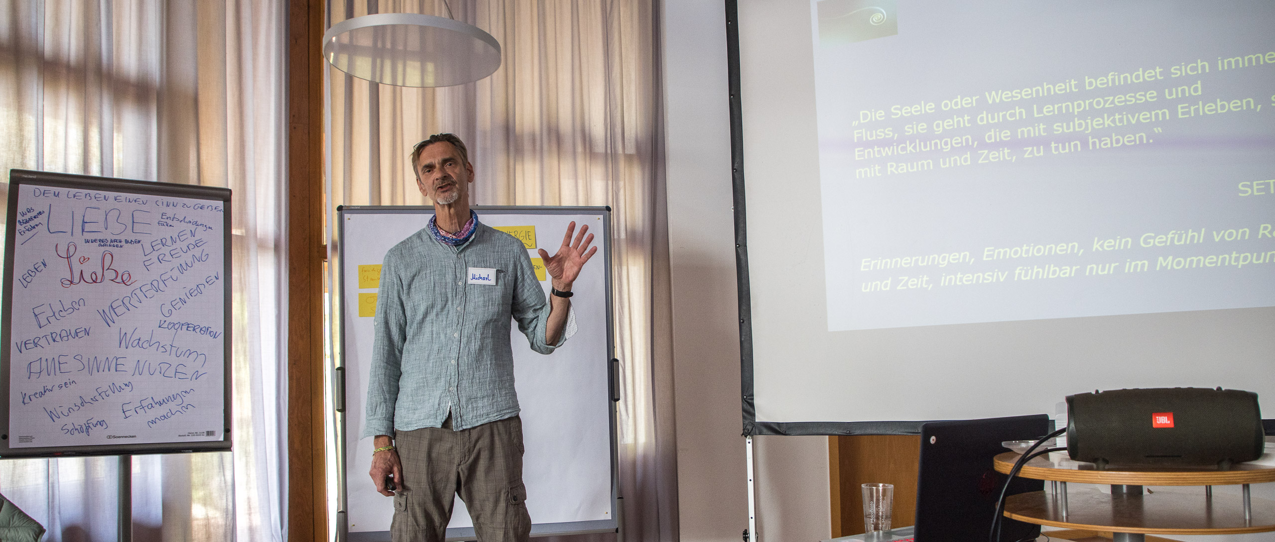 20221029104238 R5D 8789